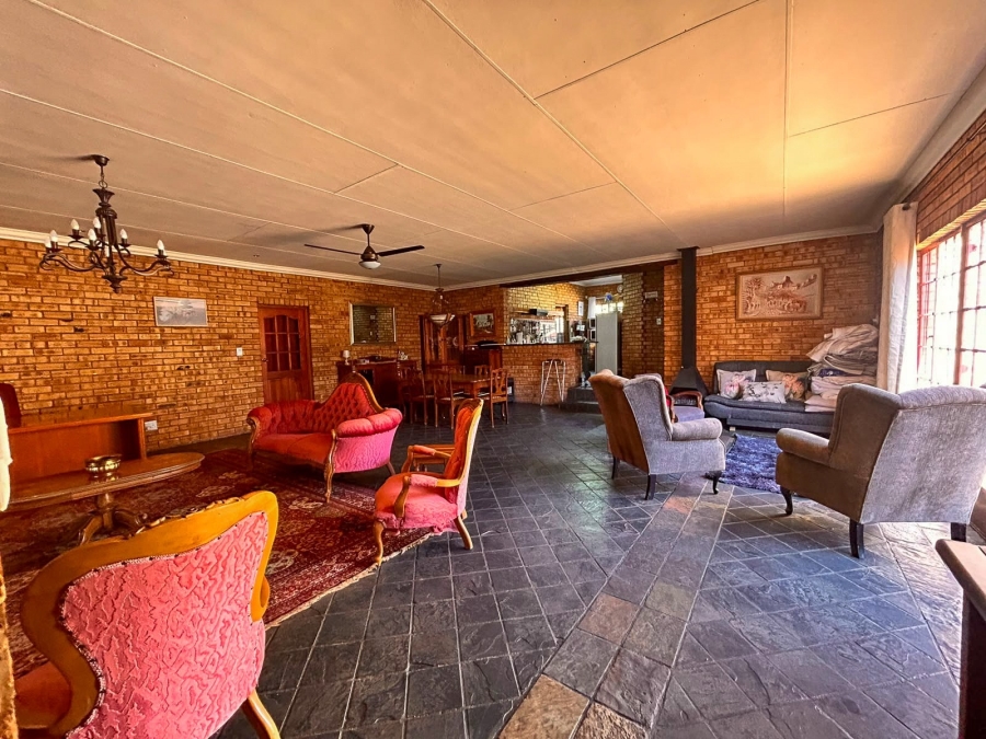 4 Bedroom Property for Sale in Willow Grange Free State